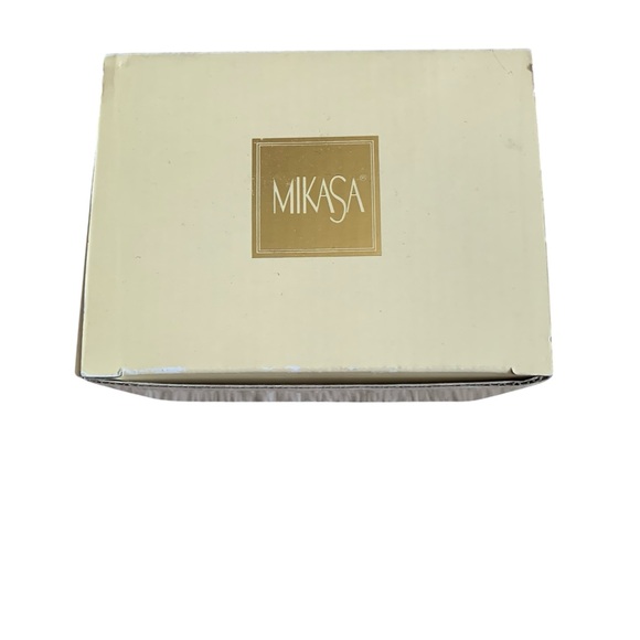 NWB Mikasa Holiday Elegance Fine Porcelain Present Box - Picture 7 of 11